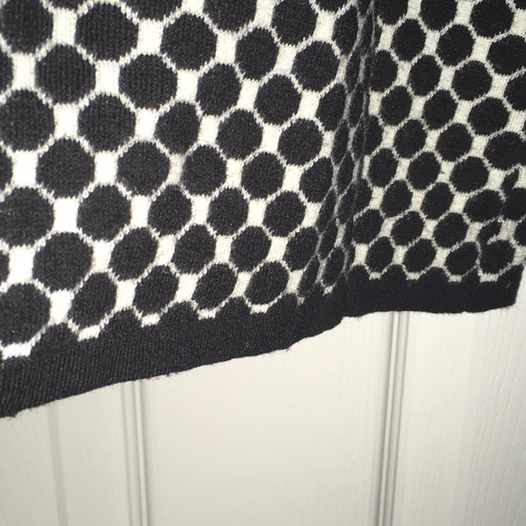 Chico’s Black and White Sweater - Picture 5 of 9